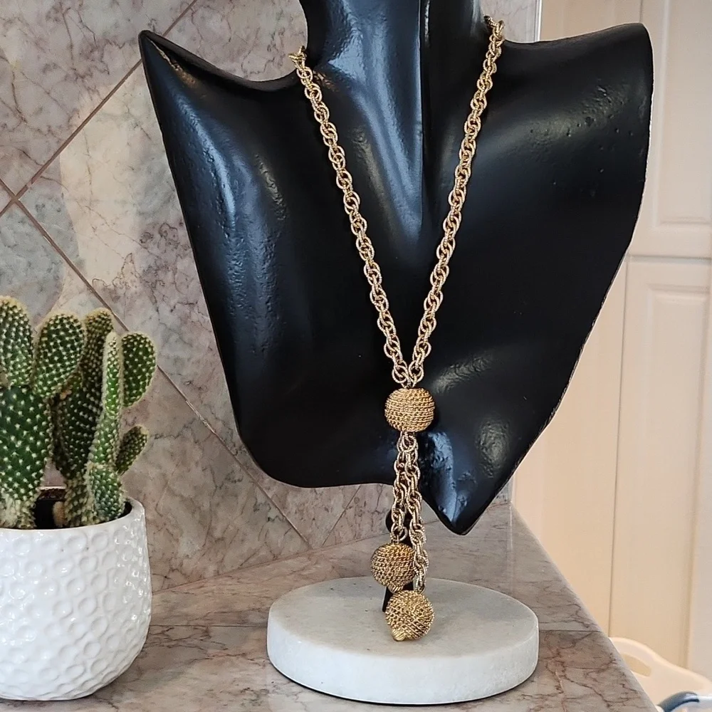 TRIFARI VINTAGE NECKLACE - Picture 1 of 5